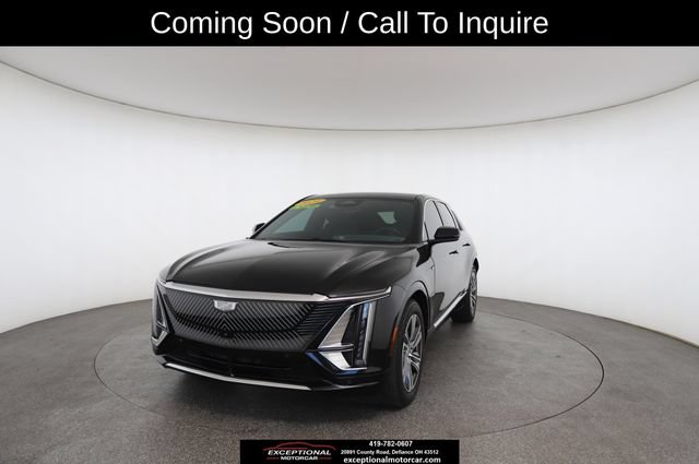 Used 2024 Cadillac Lyriq Luxury AWD/4WD image 7