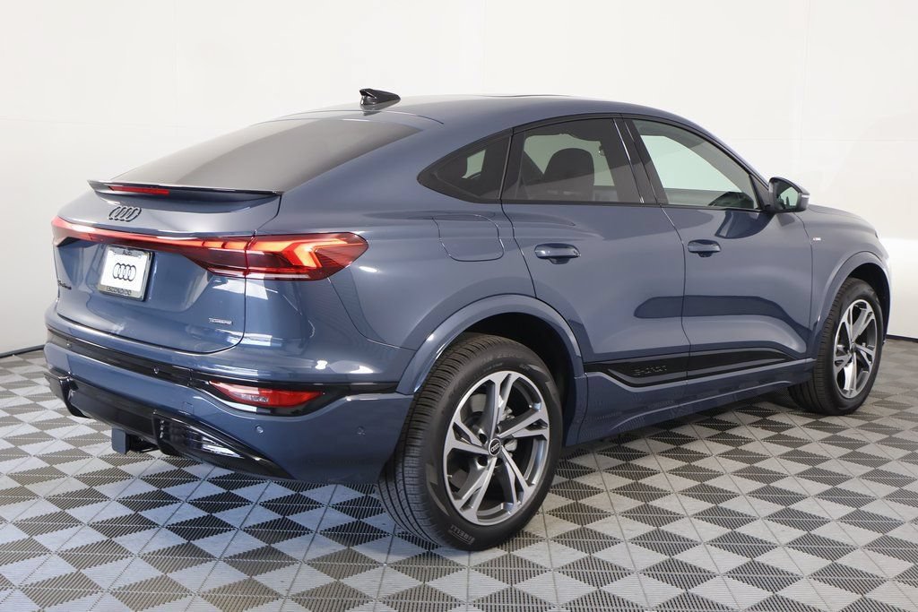 New 2027 Audi Q6 e-tron Premium Plus AWD/4WD image 2