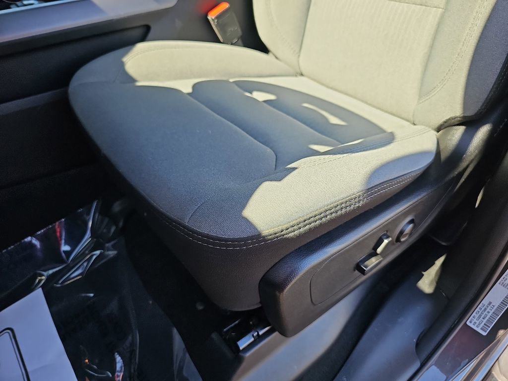 Used 2022 RAM 1500 Big Horn AWD/4WD image 32