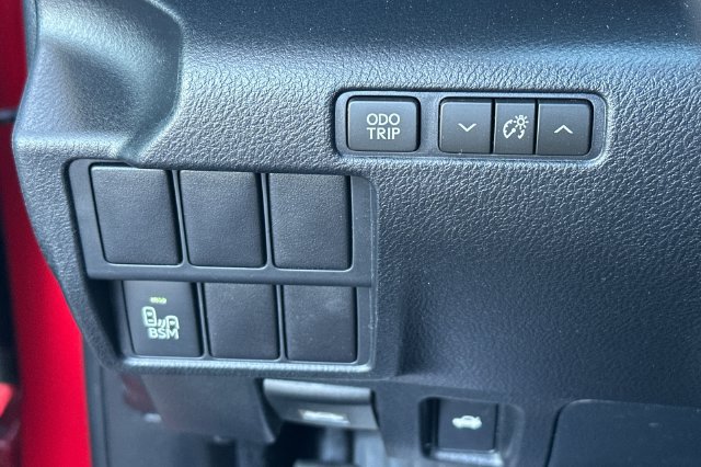 Used 2016 Lexus IS 200t w/ Navigation System Package RWD image 31