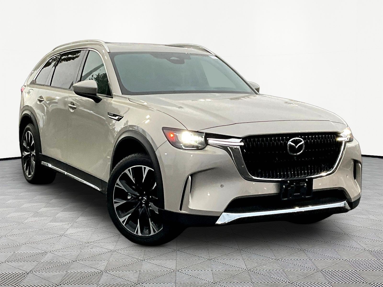 Used 2024 MAZDA CX-90 Plug-In Hybrid w/ Premium Plus AWD/4WD image 3