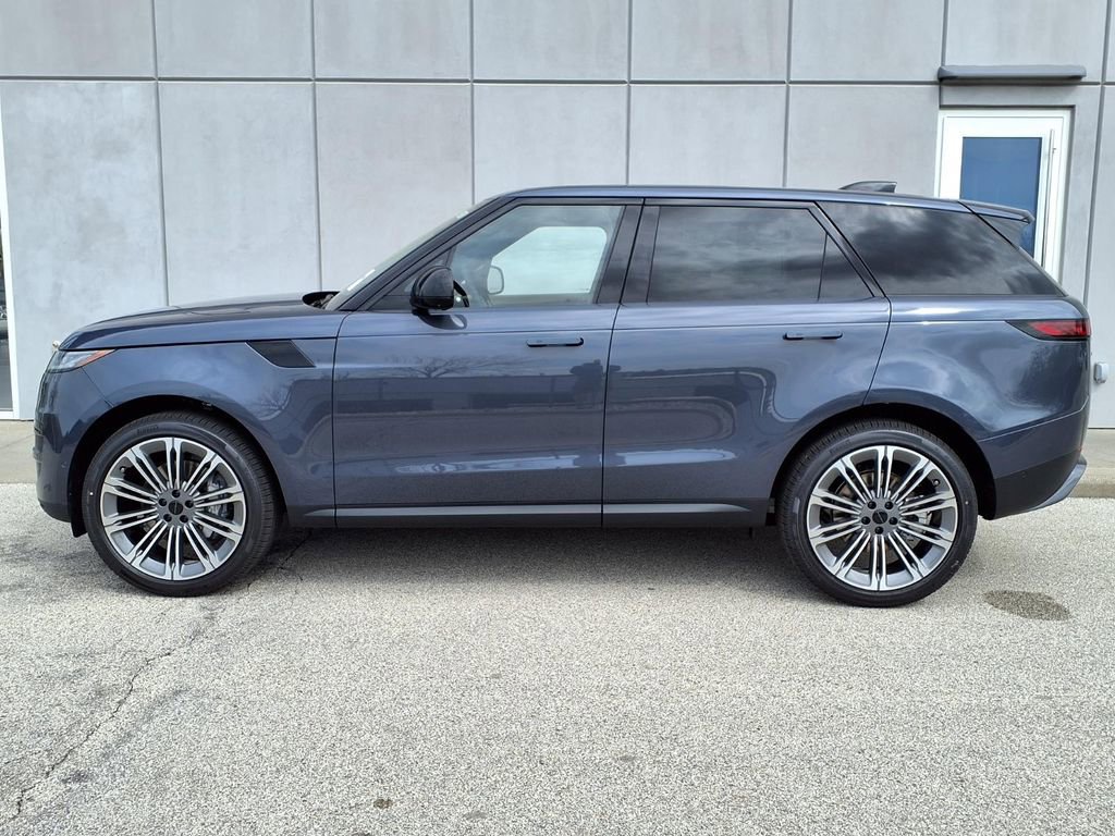 New 2026 Land Rover Range Rover Sport SE AWD/4WD image 3