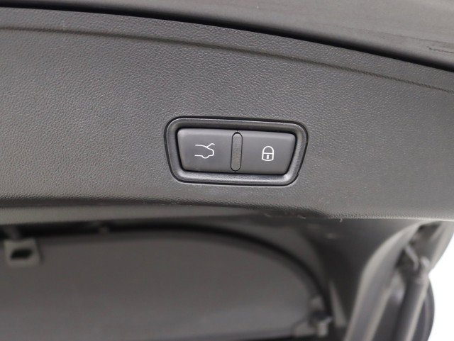 Used 2023 Maserati Grecale Trofeo AWD/4WD image 40