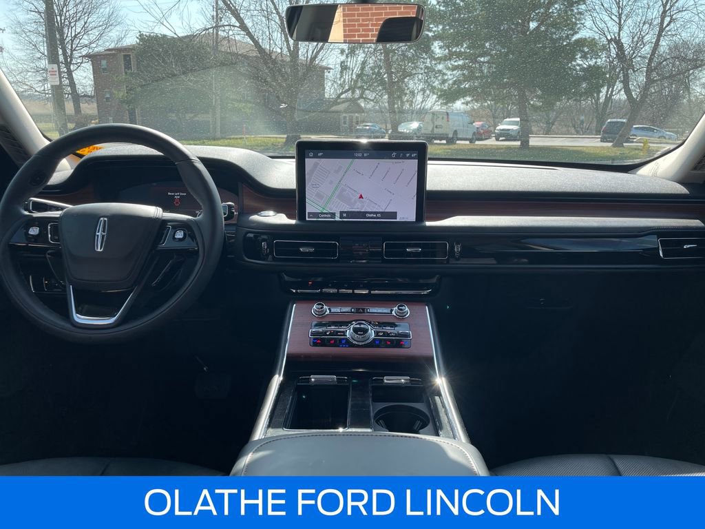 Used 2024 Lincoln Aviator Reserve w/ Equipment Group 201A image 24