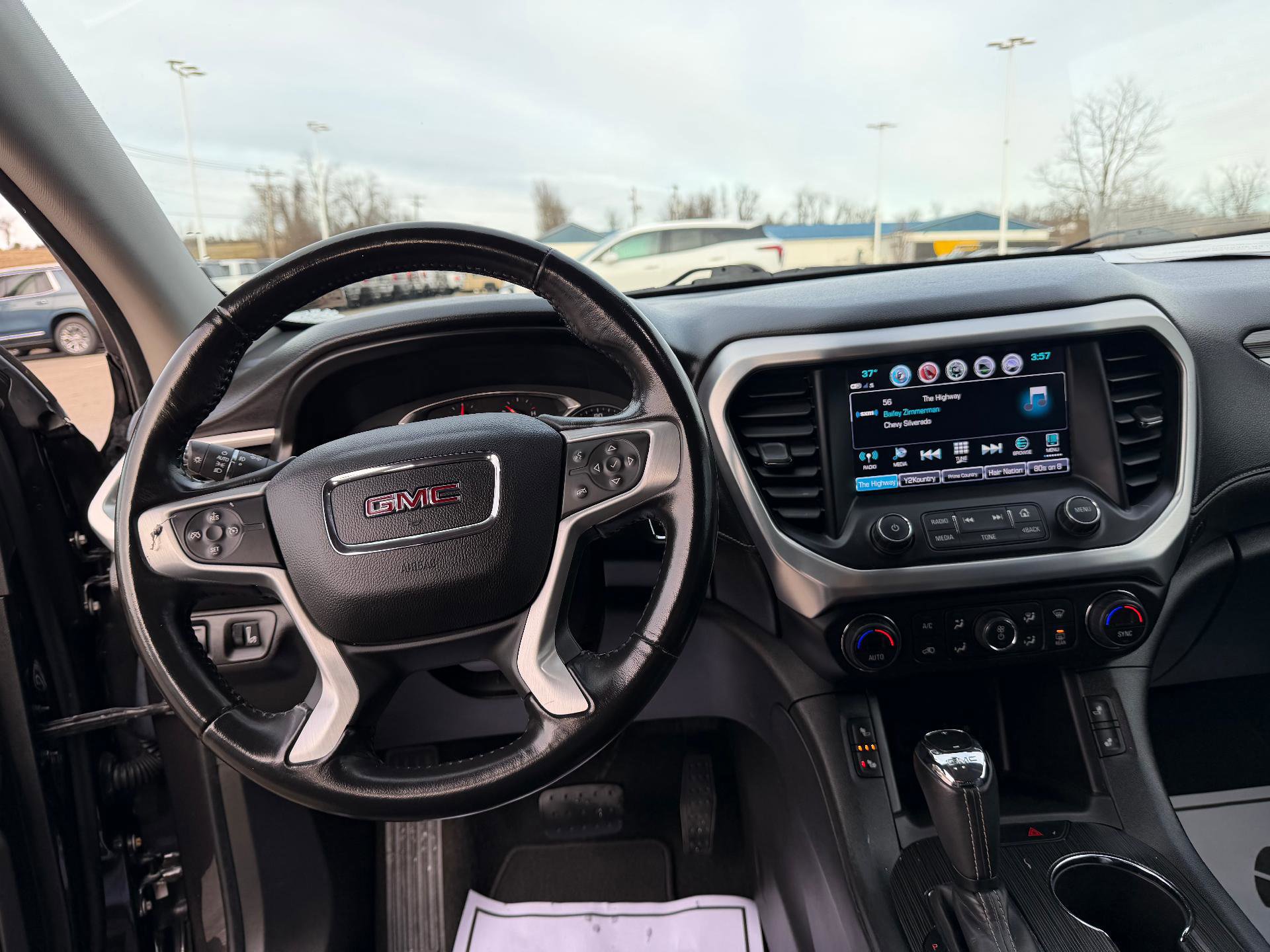 Used 2018 GMC Acadia SLT w/ LPO, Cargo Package image 15