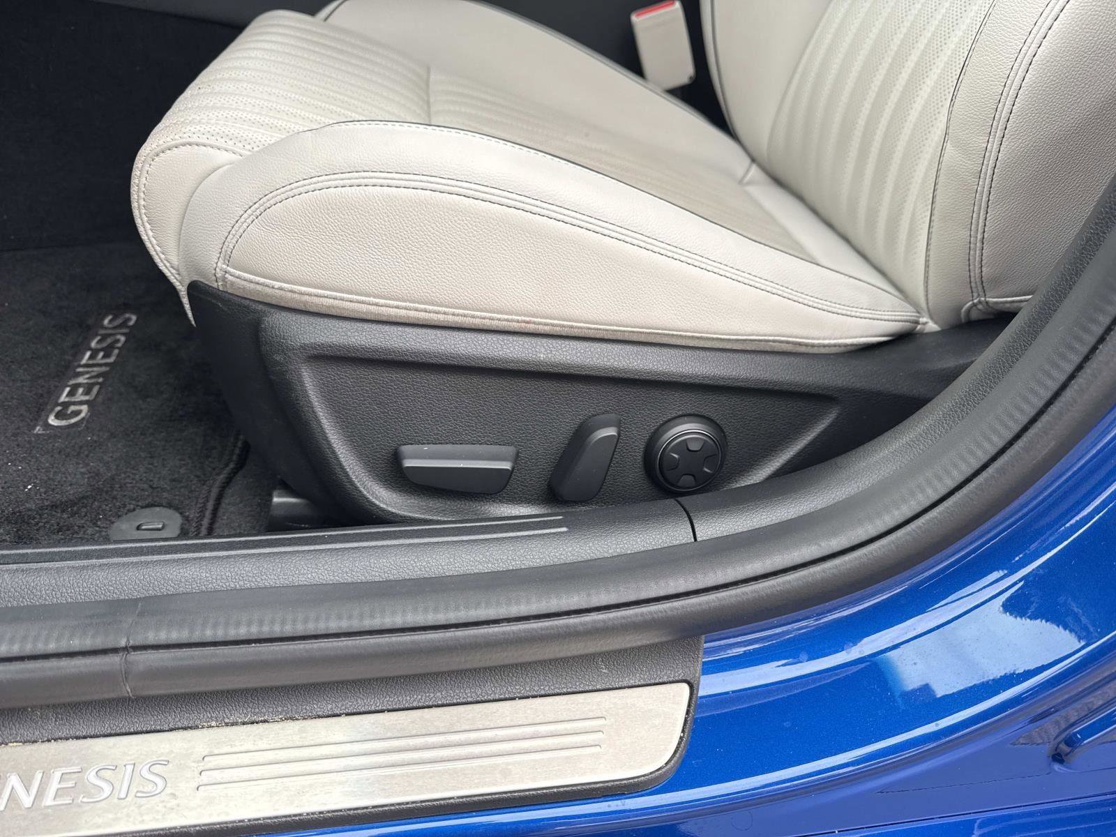 Used 2024 Genesis G70 2.5T w/ Sport Prestige Package image 19