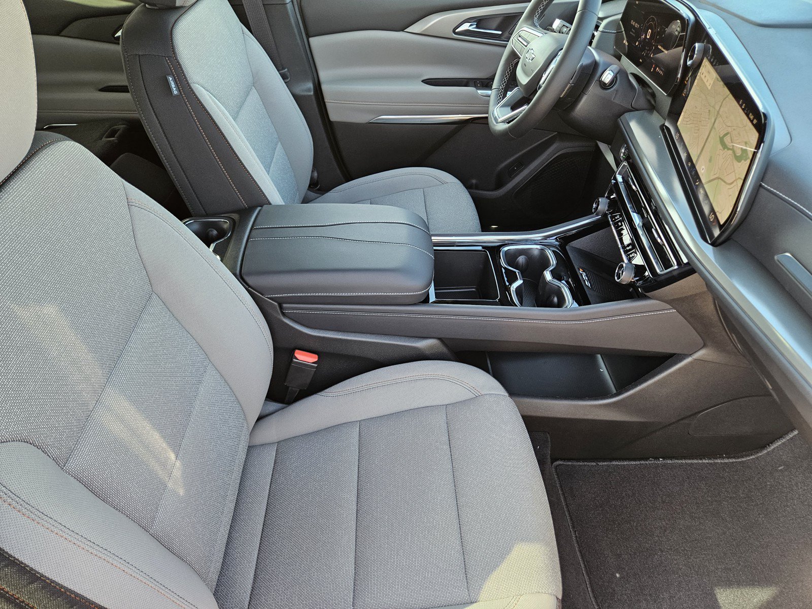 New 2027 Chevrolet Traverse LT w/ Midnight/Sport Edition FWD image 10