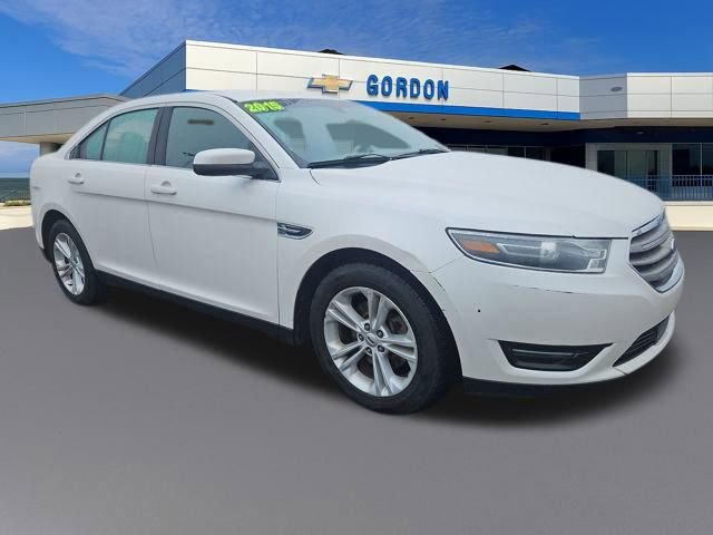 Used 2015 Ford Taurus SEL image 8