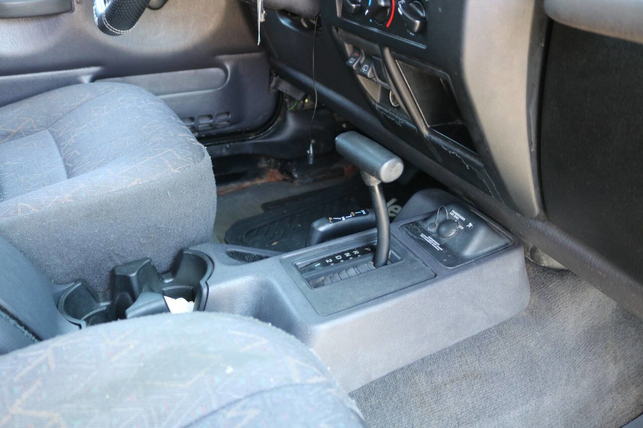 Used 2001 Jeep Wrangler Sport AWD/4WD image 59