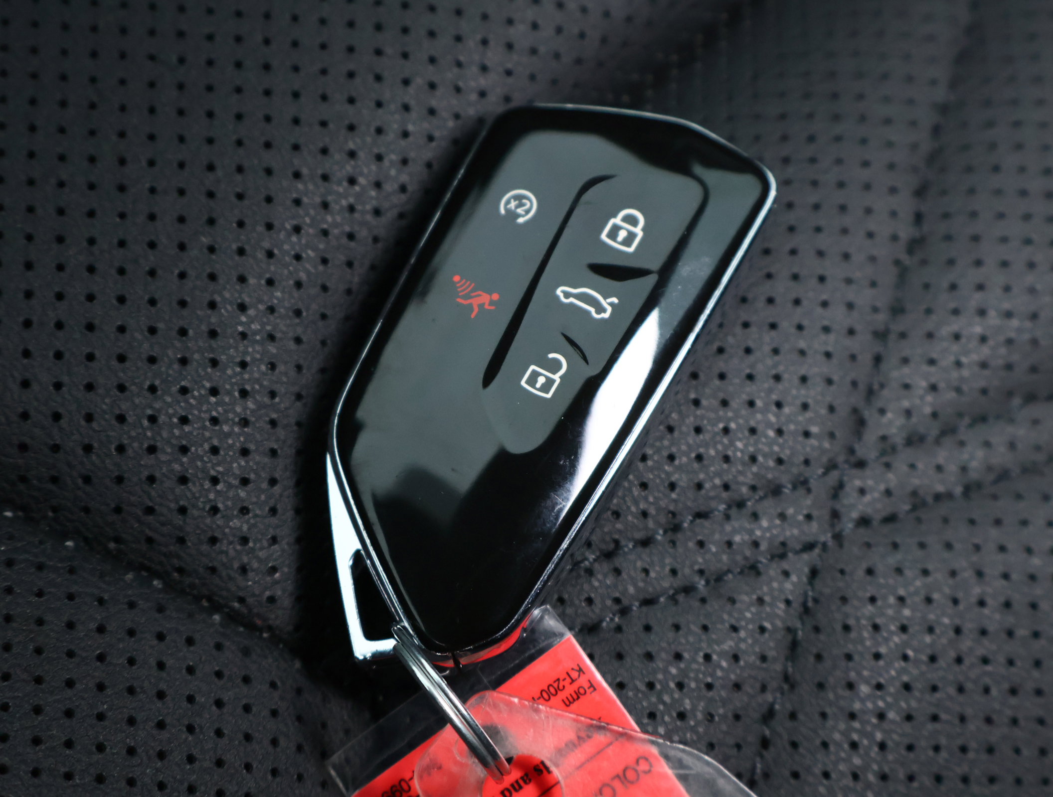 Used 2025 Volkswagen Atlas SE image 28