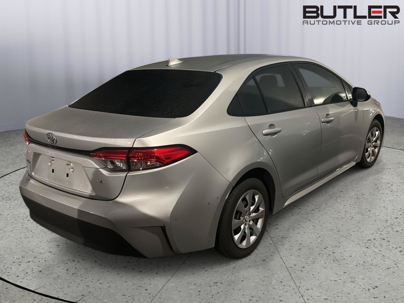 Used 2025 Toyota Corolla LE w/ Convenience Package FWD image 8