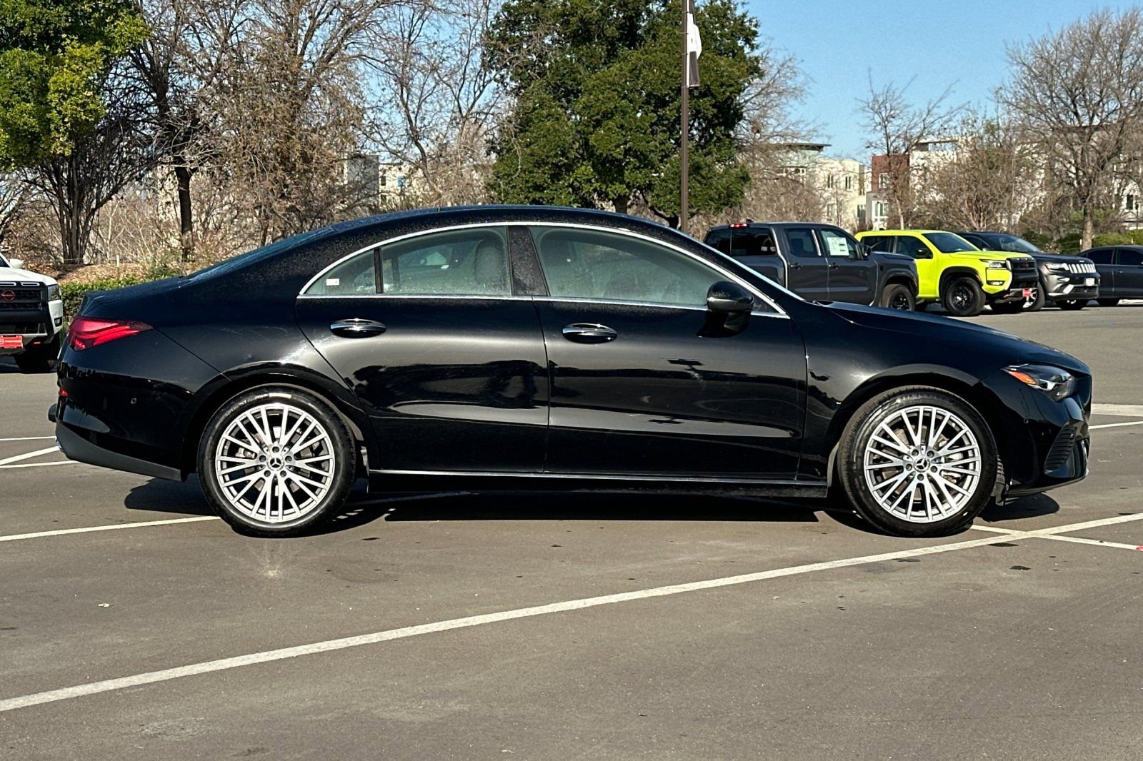 Used 2025 Mercedes-Benz CLA 250 image 3