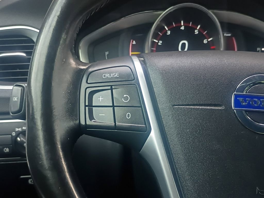 Used 2016 Volvo S60 T5 Premier image 11