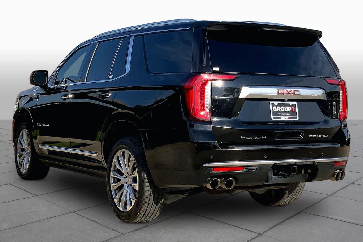 Used 2023 GMC Yukon Denali AWD/4WD image 12