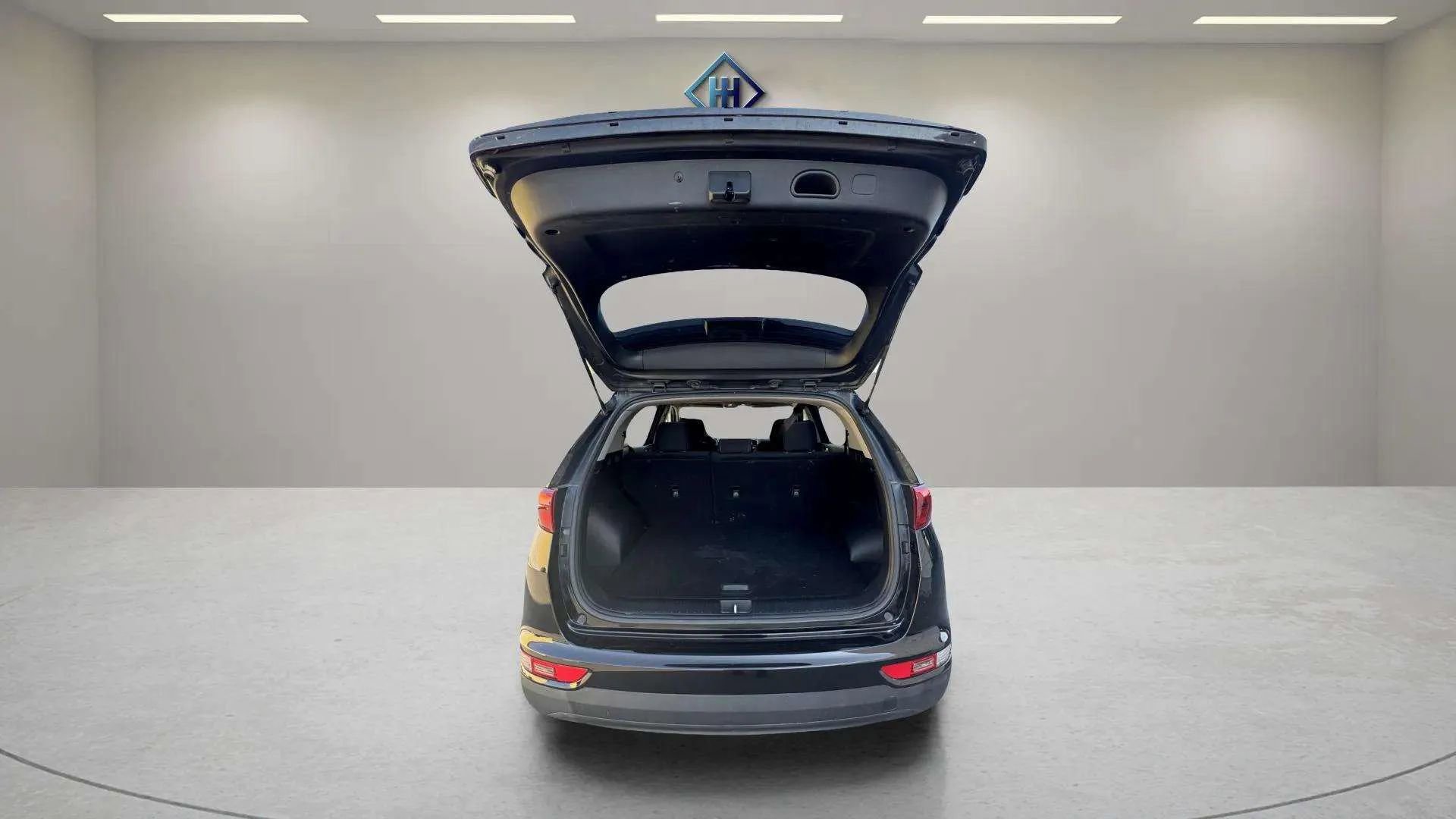 Used 2018 Kia Sportage LX image 9