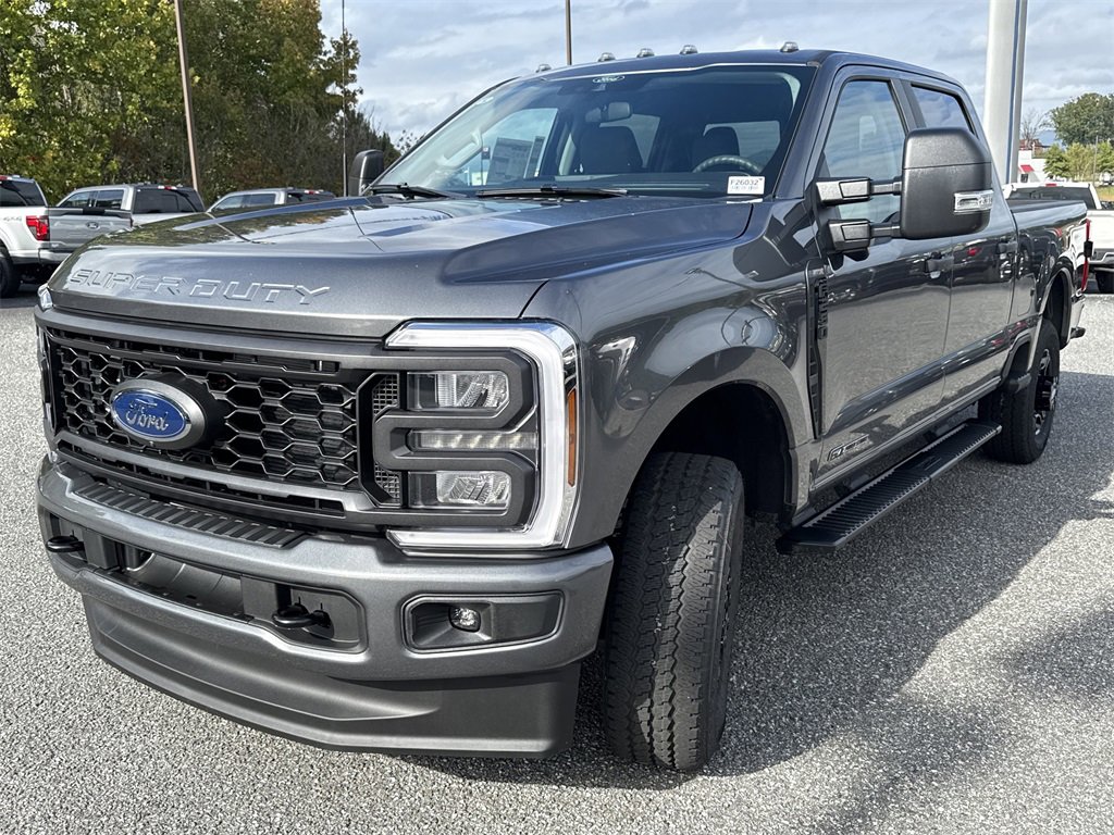 New 2026 Ford F250 XL image 3