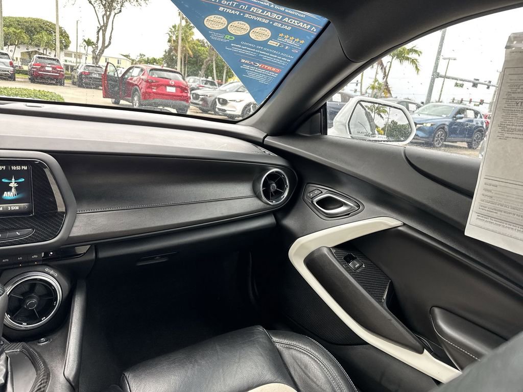 Used 2018 Chevrolet Camaro LT w/ RS Package image 16