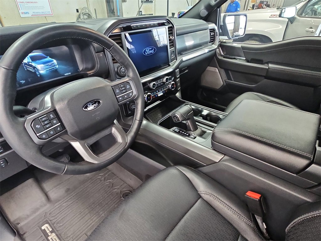 Used 2024 Ford F150 Lariat w/ FX4 Off-Road Package image 16