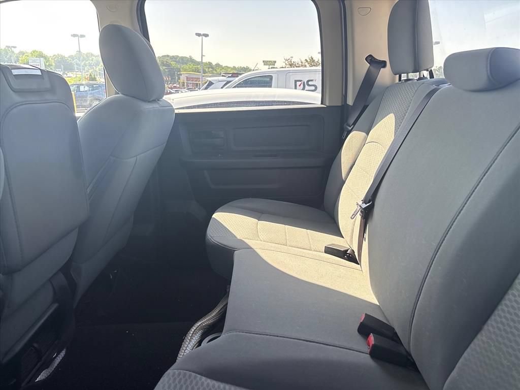 Used 2017 RAM 1500 Express w/ Express Value Package AWD/4WD image 19