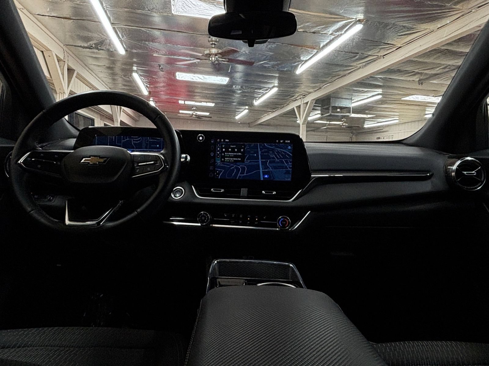 Used 2025 Chevrolet Equinox LT FWD image 33