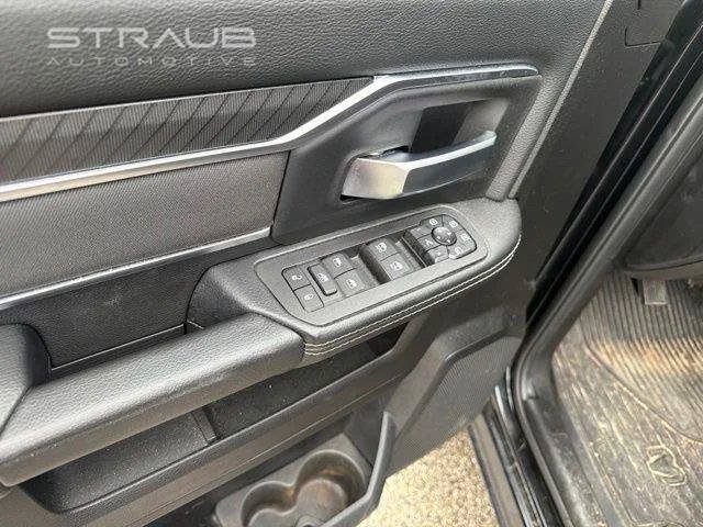 Used 2025 RAM 2500 Big Horn AWD/4WD image 16