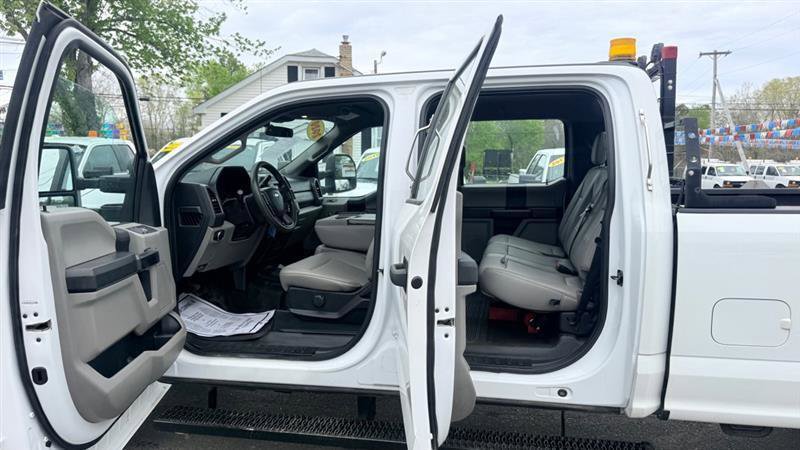 Used 2020 Ford F350 XL w/ Power Equipment Group AWD/4WD image 16