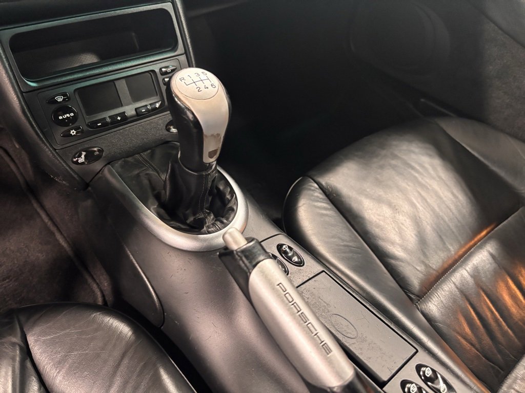 Used 2001 Porsche 911 Carrera image 14