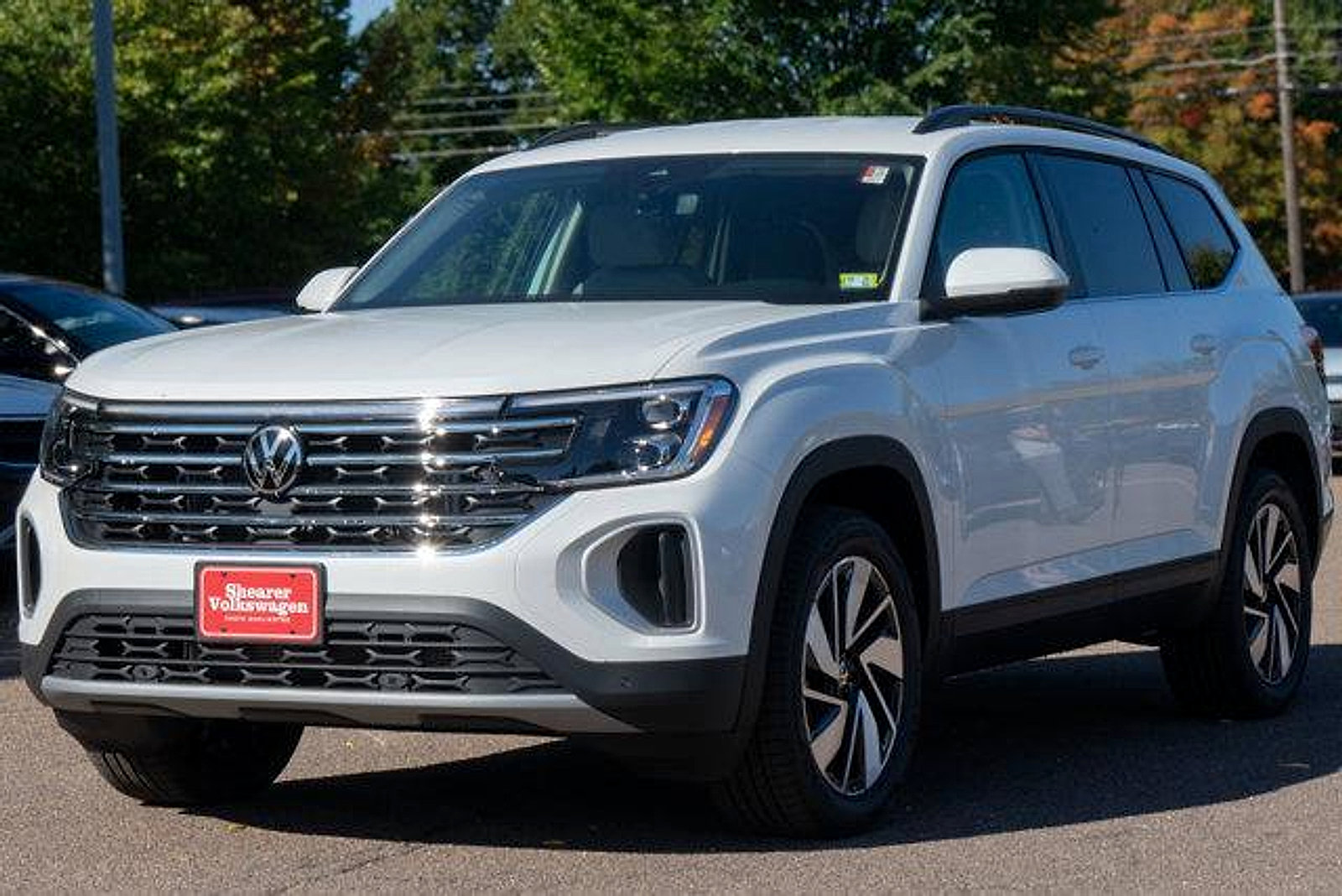 New 2026 Volkswagen Atlas SE image 2
