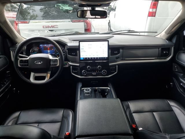 Used 2023 Ford Expedition XLT RWD image 10