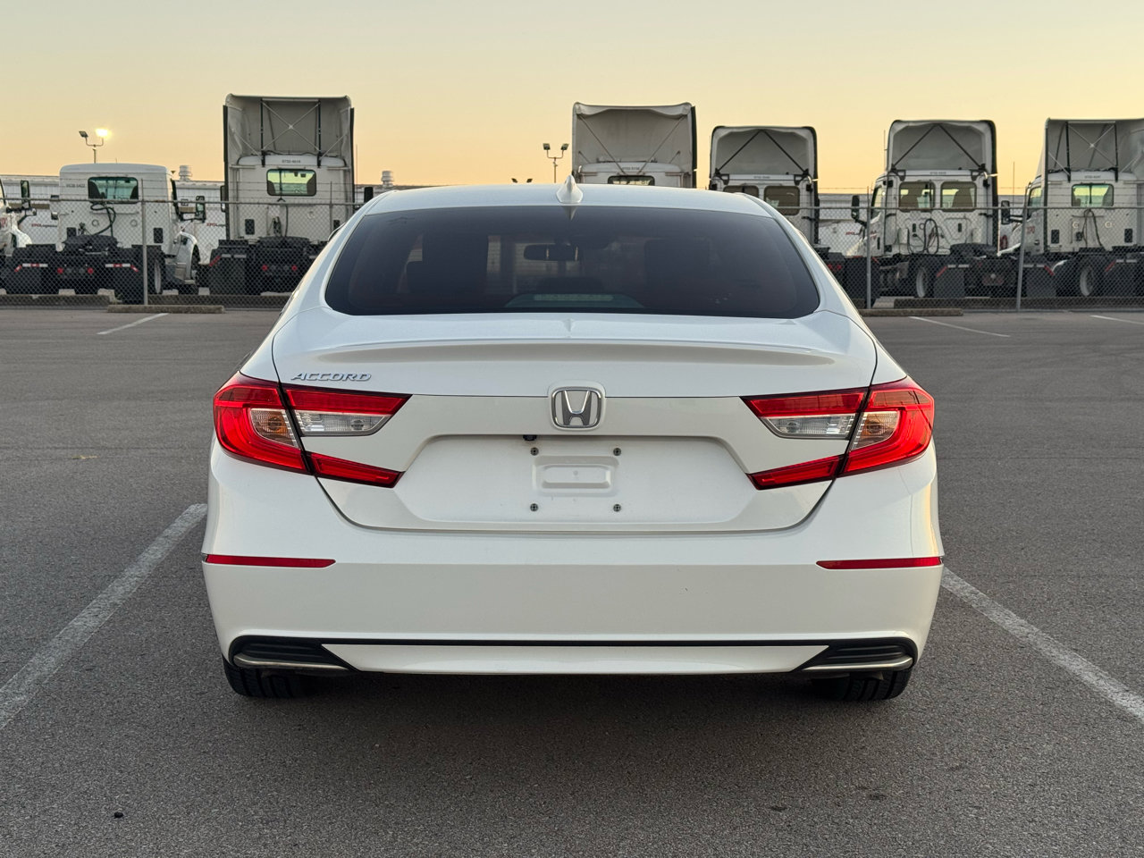 Used 2018 Honda Accord EX image 6