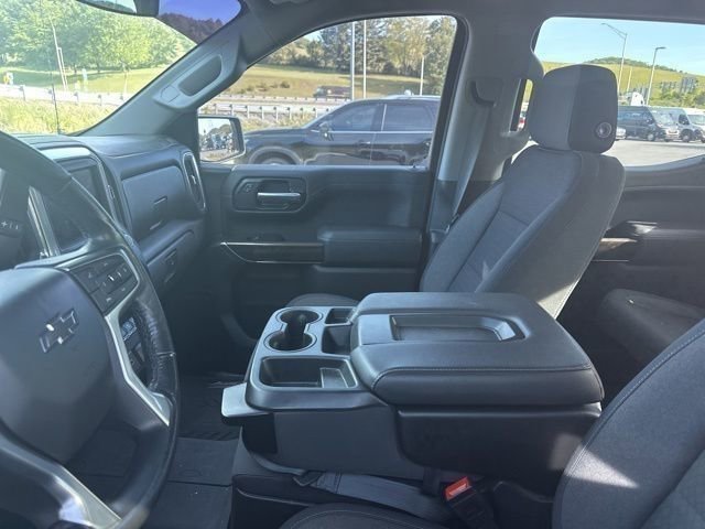 Used 2020 Chevrolet Silverado 1500 RST AWD/4WD image 34