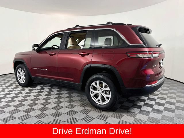 Used 2022 Jeep Grand Cherokee Limited w/ Luxury Tech Group II RWD image 21