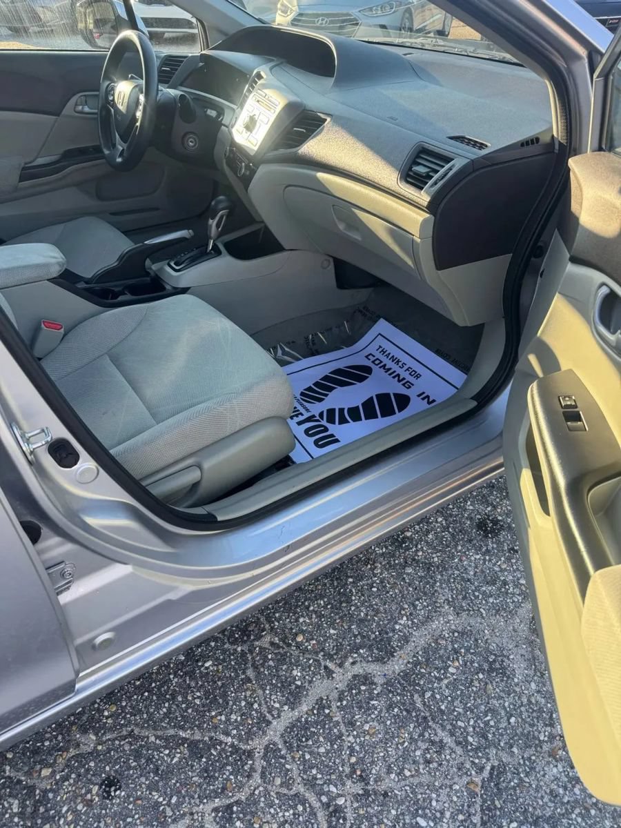 Used 2012 Honda Civic LX image 10