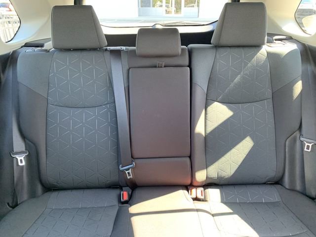 Used 2025 Toyota RAV4 XLE w/ Convenience Package FWD image 31