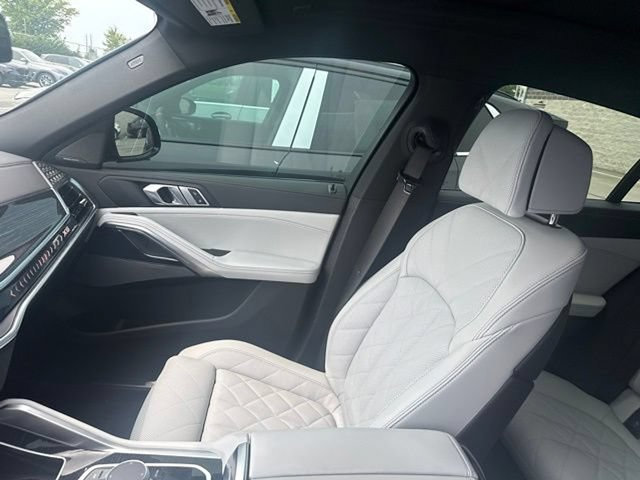 Certified 2026 BMW X6 xDrive40i AWD/4WD image 22