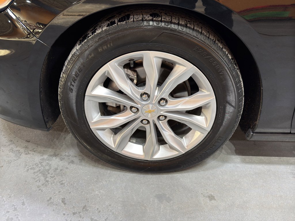 Used 2022 Chevrolet Malibu LT image 9