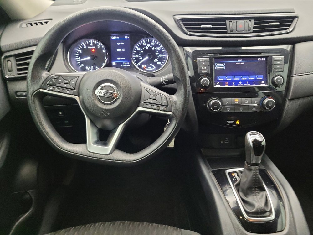 Used 2020 Nissan Rogue S image 22