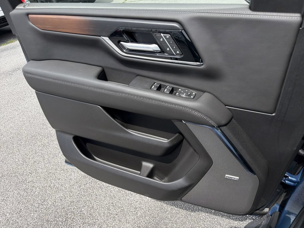 New 2026 GMC Yukon Denali w/ Advanced Technology Package RWD image 13