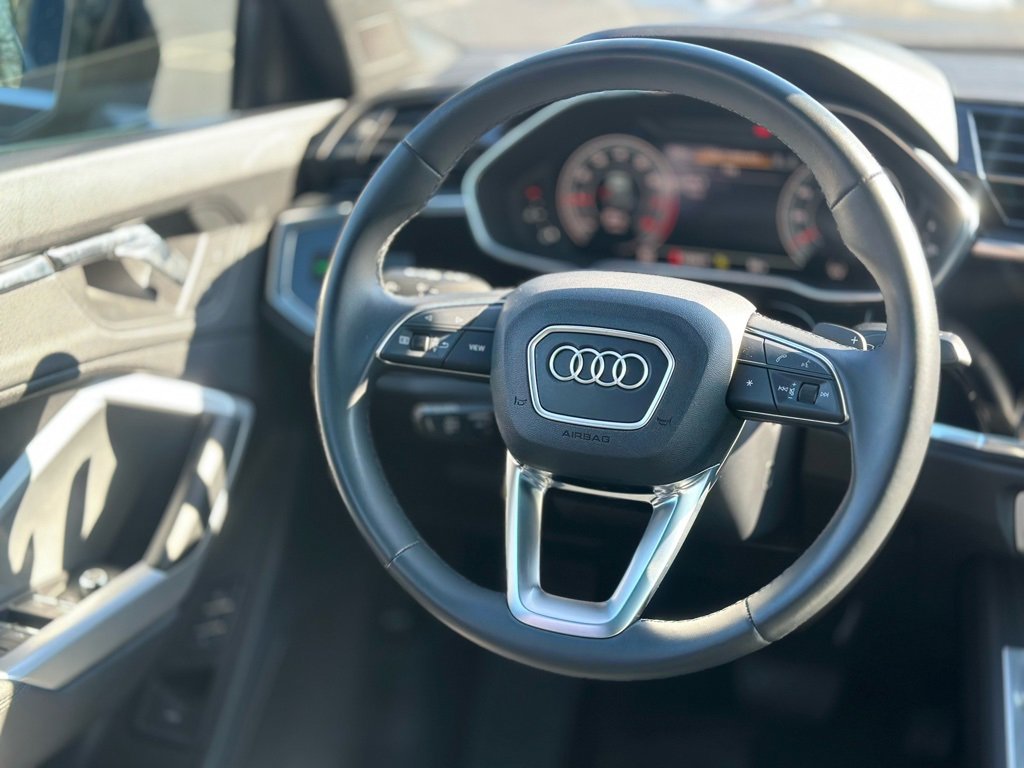 Used 2023 Audi Q3 2.0T Premium Plus w/ Premium Plus Package image 12