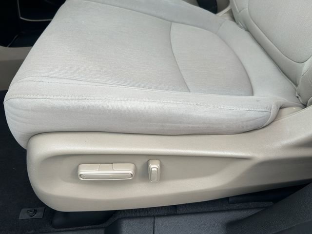 Used 2018 Honda Odyssey LX image 23