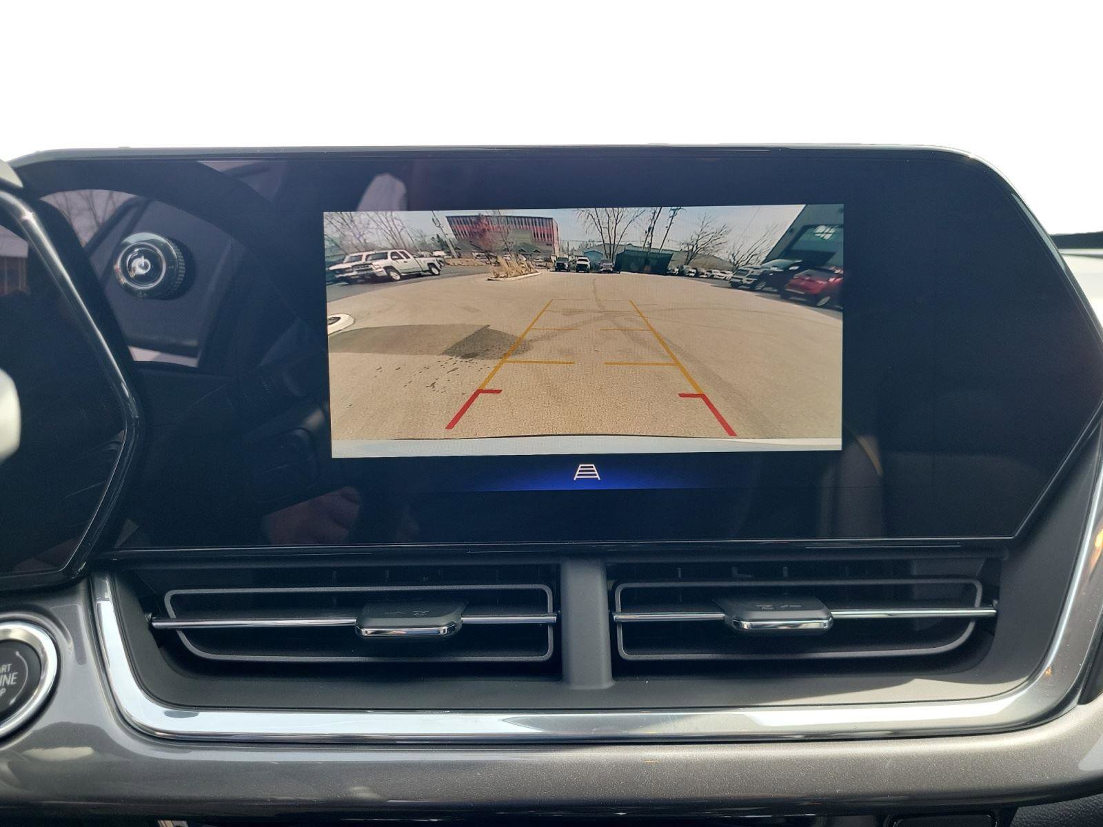 New 2026 Chevrolet Trax ACTIV w/ Driver Confidence Package FWD image 17