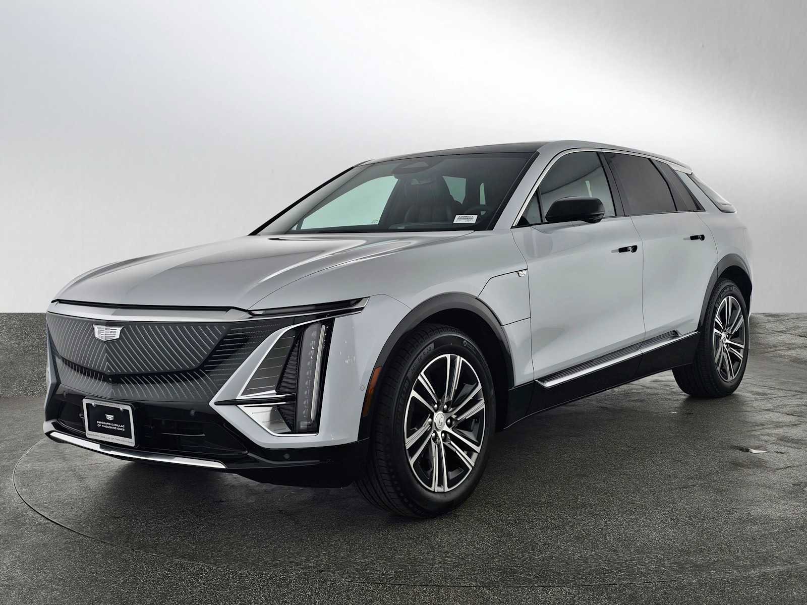 New 2026 Cadillac Lyriq Luxury w/ LPO, Floor Liner Package image 7