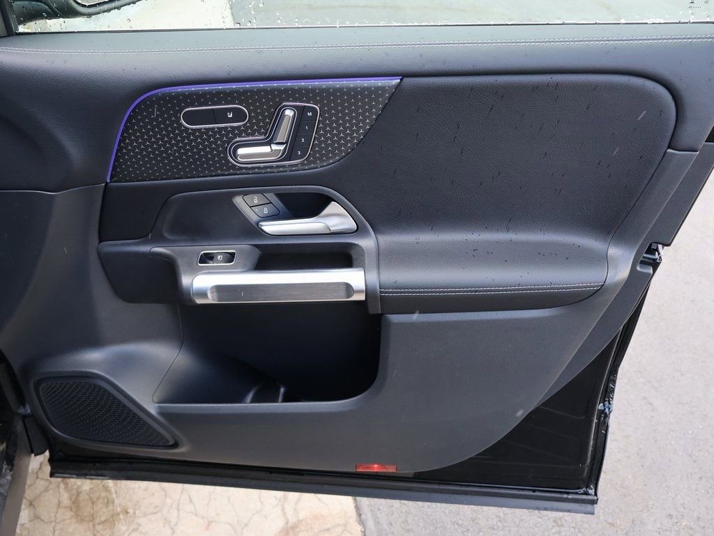 Certified 2025 Mercedes-Benz GLB 250 4MATIC image 13