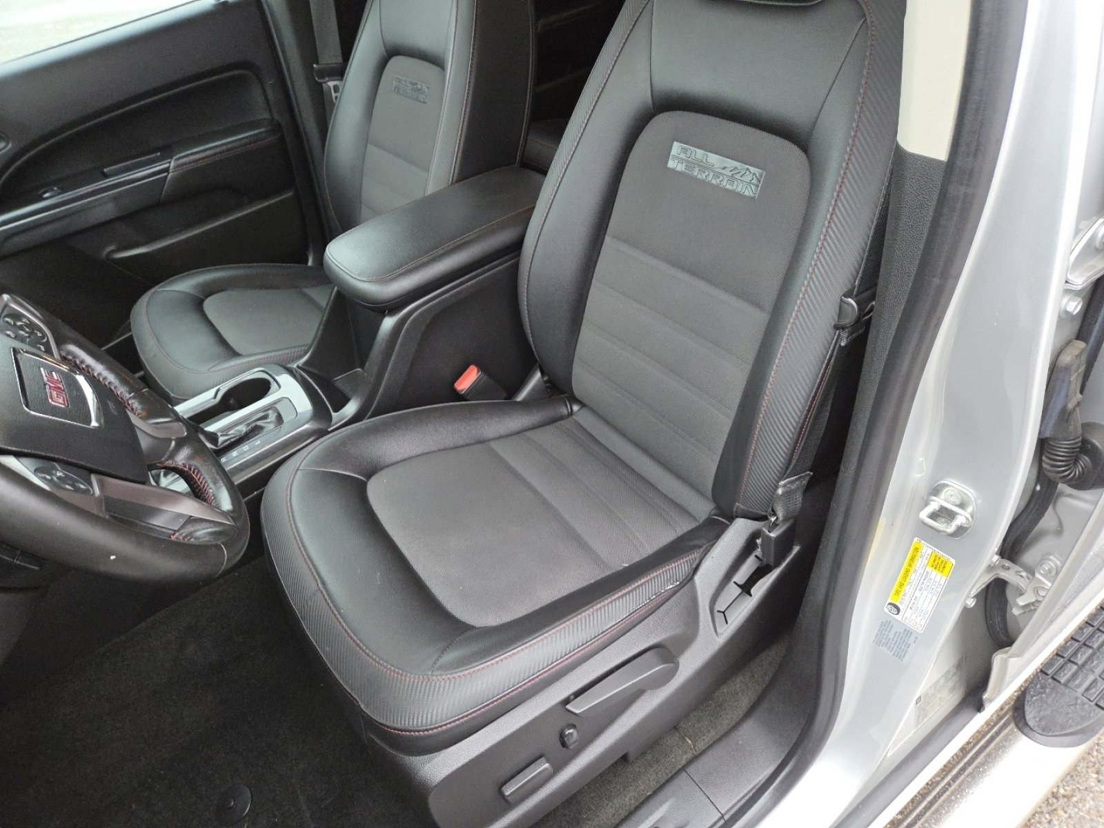 Used 2017 GMC Canyon SLE w/ All Terrain Package image 24