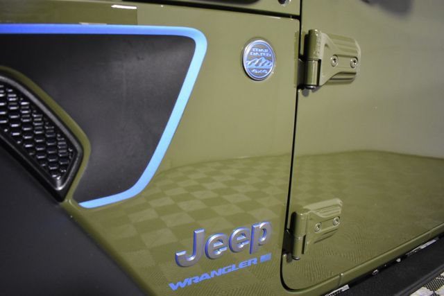 Used 2023 Jeep Wrangler Unlimited Rubicon 4xe AWD/4WD image 47
