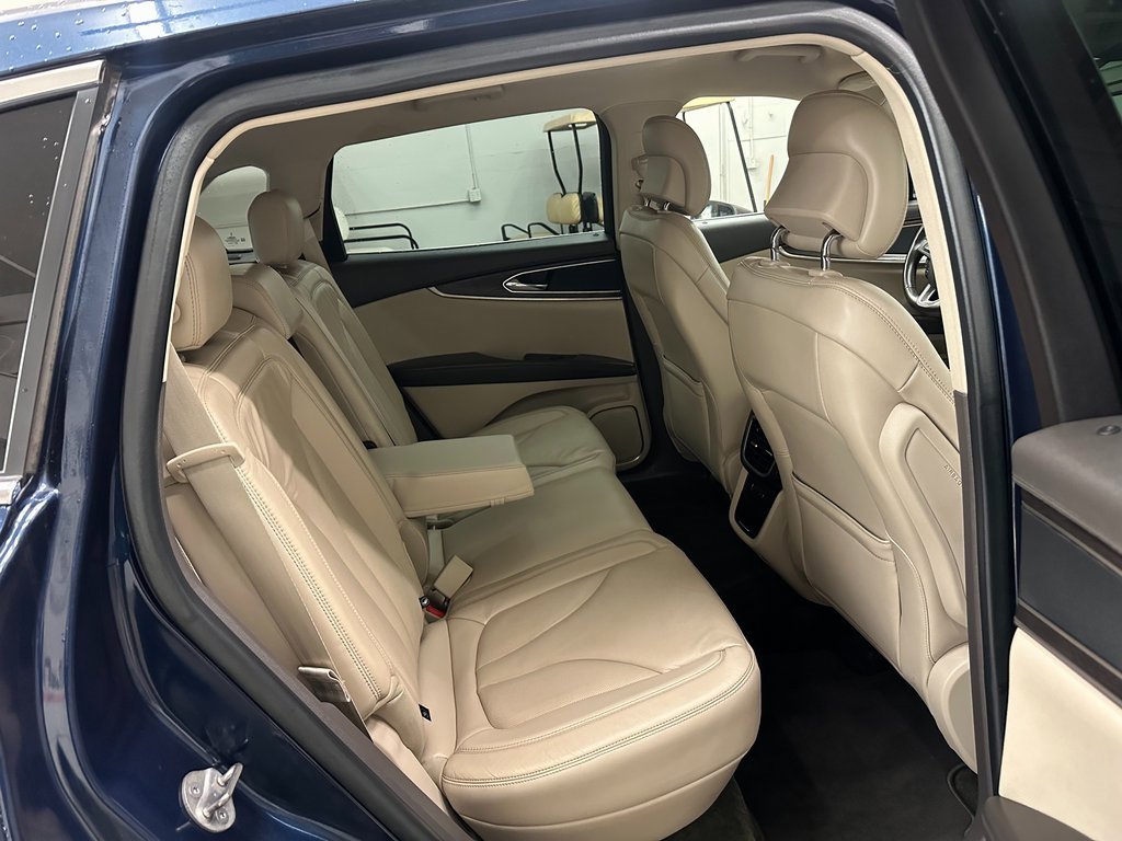 Used 2017 Lincoln MKX Select w/ Select Plus Package image 29