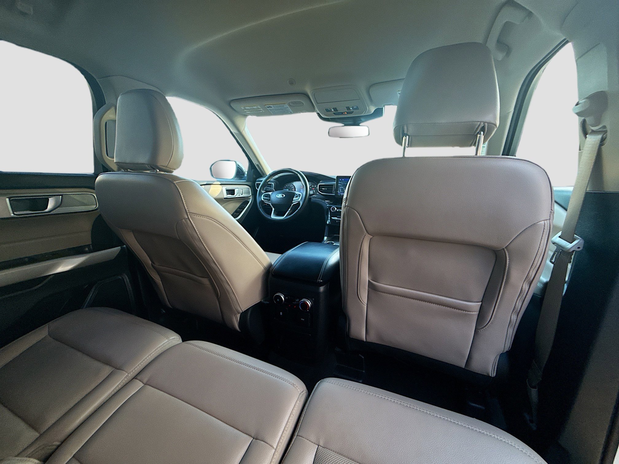 Used 2024 Ford Explorer Limited image 28