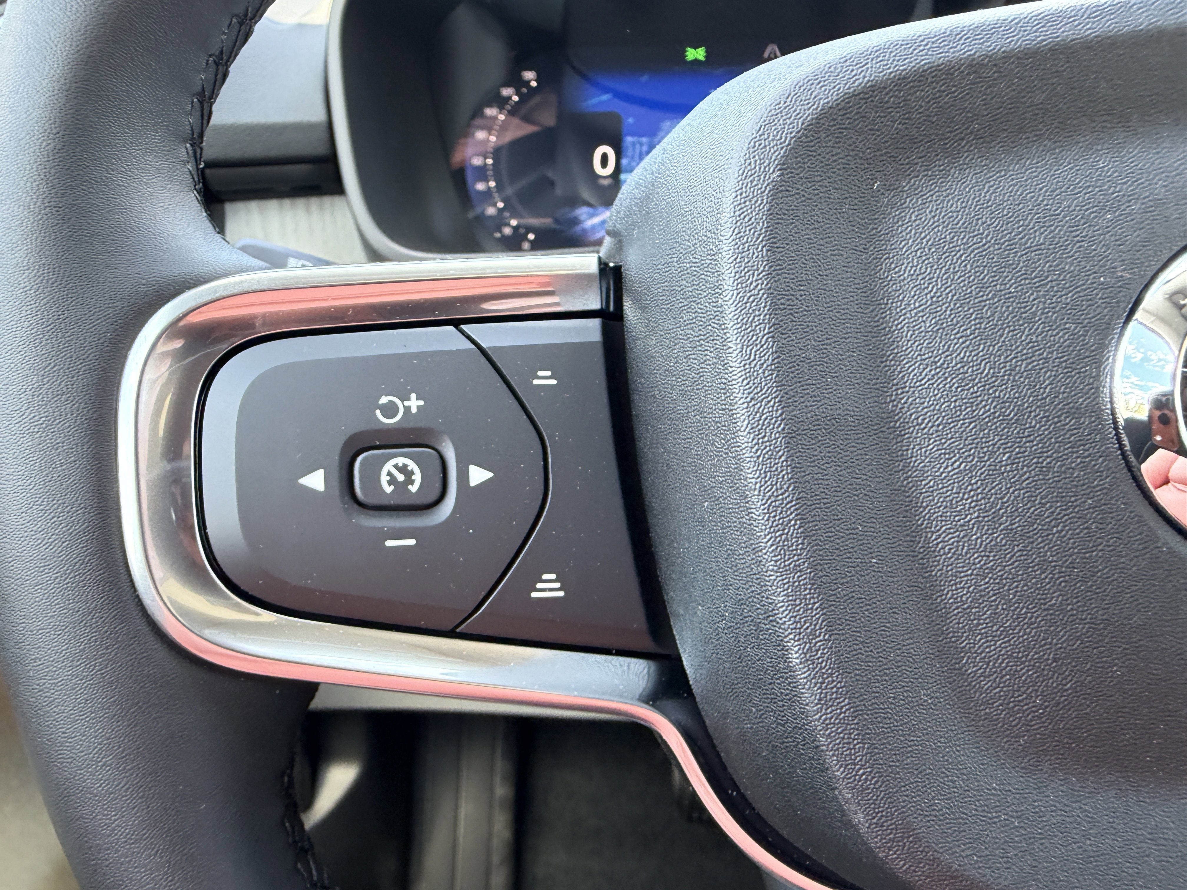 New 2026 Volvo XC40 B5 Plus w/ Climate Package AWD/4WD image 28