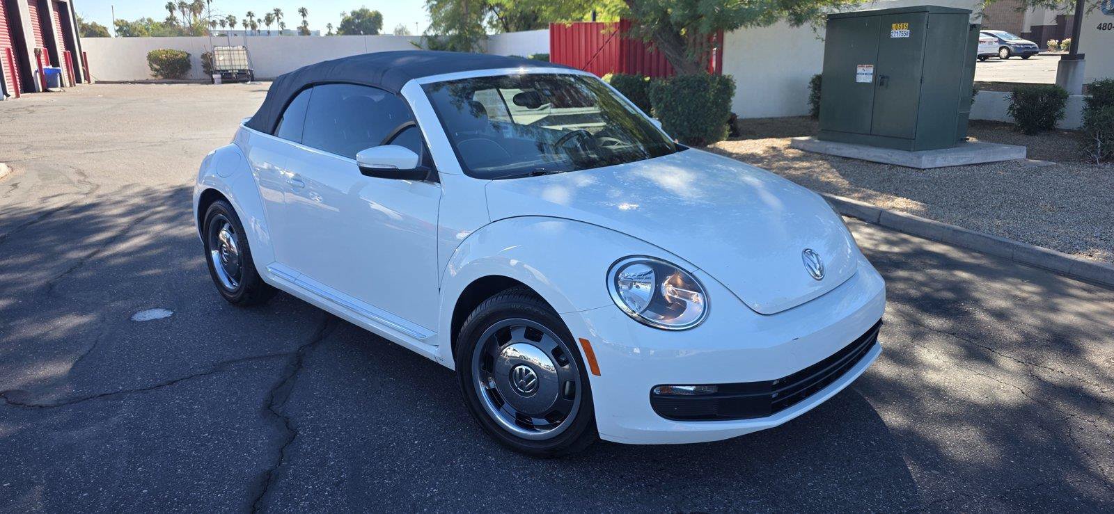 Used 2016 Volkswagen Beetle 1.8T Denim FWD image 3