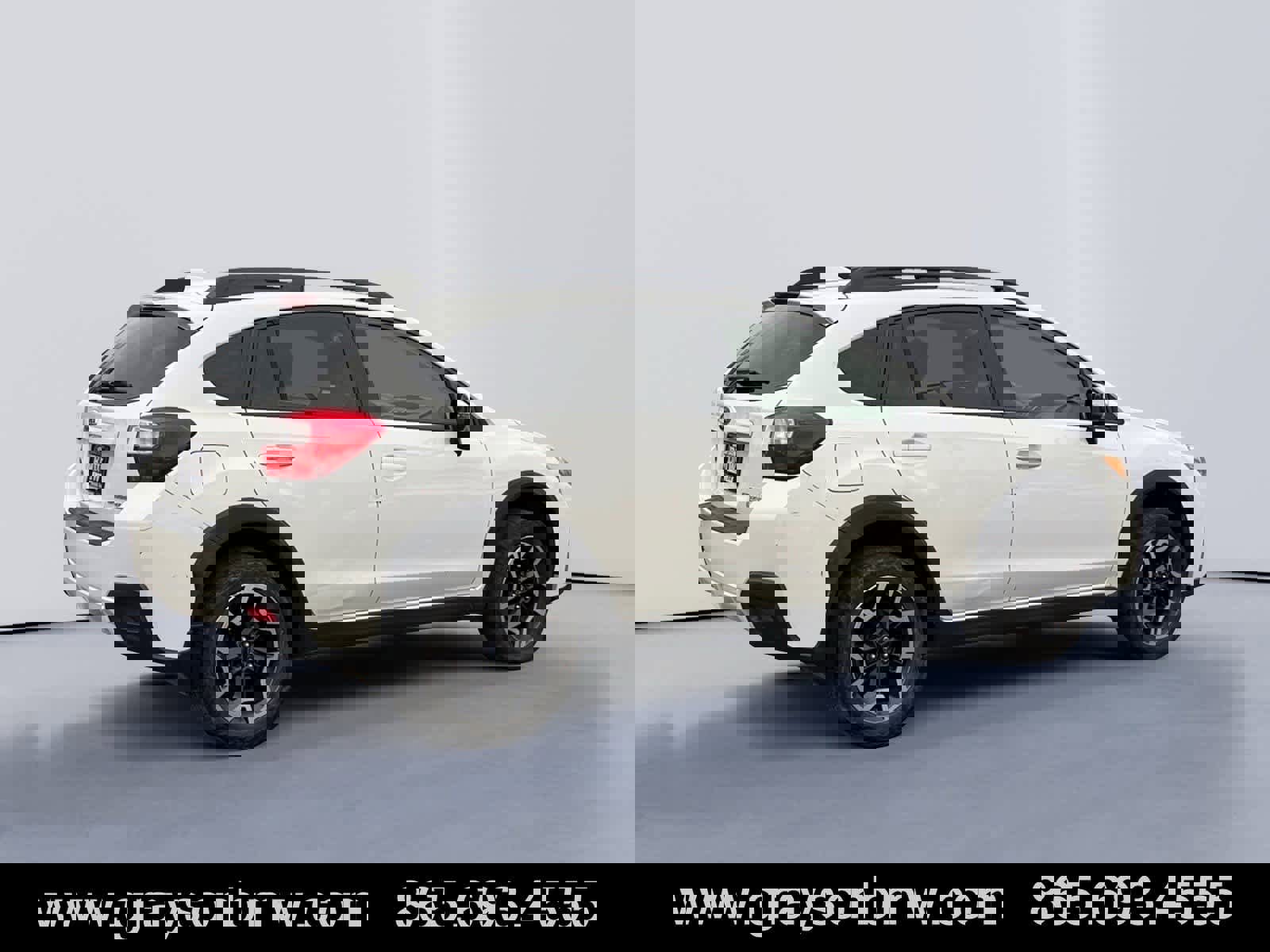 Used 2017 Subaru Crosstrek 2.0i Limited image 3
